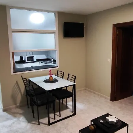 アパート Playa Arenal ポブラ・ド・カラミニャル